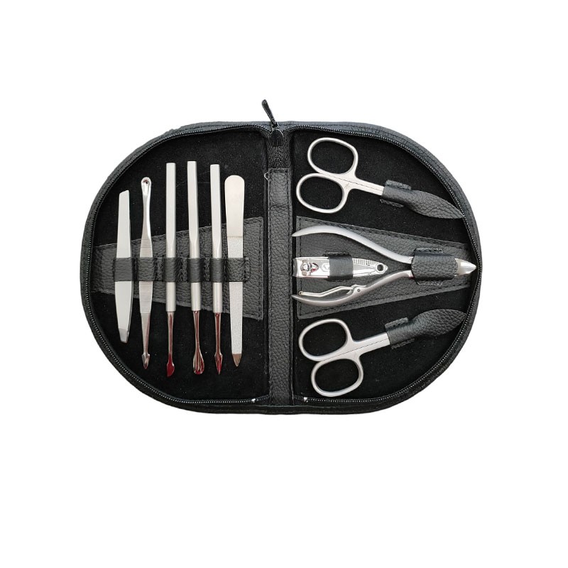 Trousse manucure en cuir ouvert