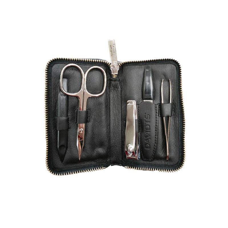 Petite trousse manucure noir vue sur l’intérieur