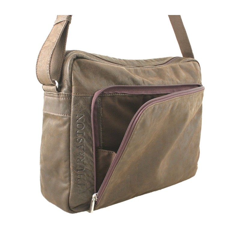 Besace A4 Arthur&Aston en bandoulière