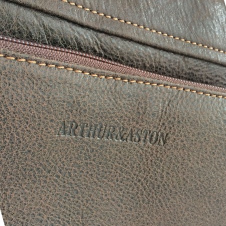 Sacoche pour tablette en cuir vieilli Arthur&Aston
