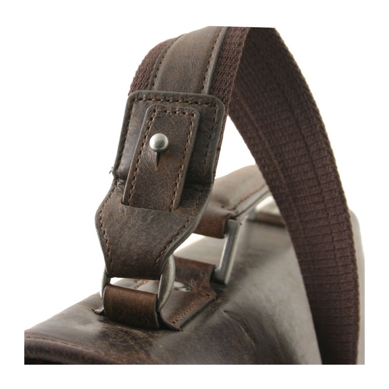 Serviette en cuir vielli tm 8325 face2